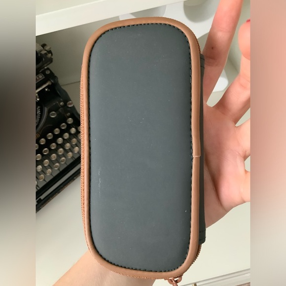 Vintage 2000’S GUESS Watch Fabric and Leather Green Travel Carry Case Unisex - Picture 3 of 8